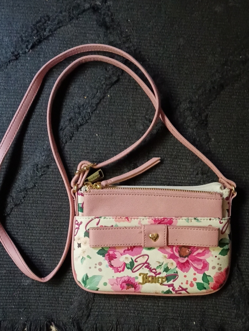 NWT Pink Floral Crossbody Wallet Purse Juicy